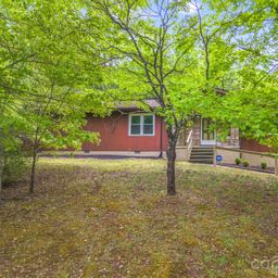11 Deer Run Drive