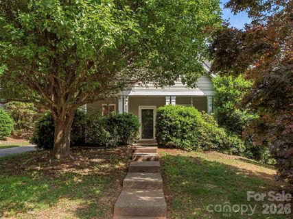 8214 Ballymore Court active home in Birkdale, Huntersville, NC