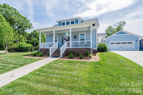 1092 33rd Avenue Loop