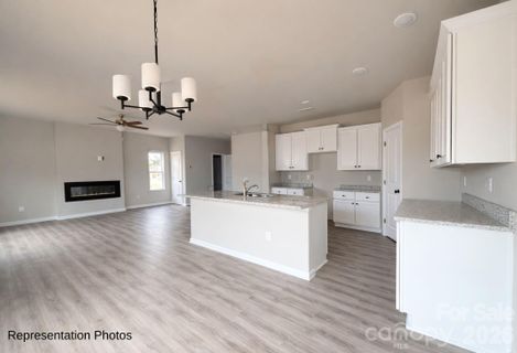 209 Roxanna Court pending home in Villas Of Kings View, Shelby, NC