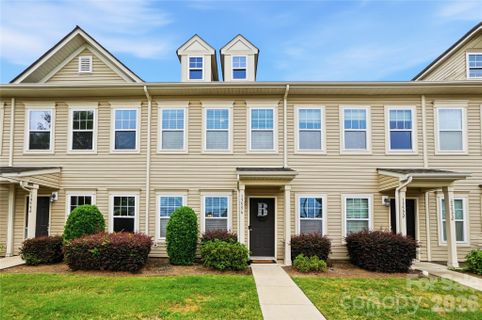 13596 Calloway Glen Drive pending home in Calloway Glen, Charlotte, NC