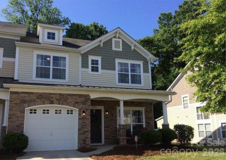 4613 Craigmoss Lane pending home in Berewick, Charlotte, NC