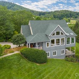 33 Bridle Path Drive