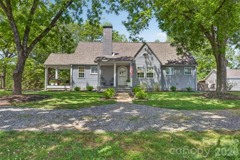 581 Hicks Creek Road