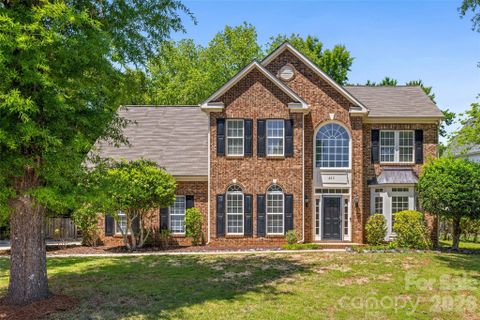620 E Cheval Drive sold home in Knightsbridge, Fort Mill, SC