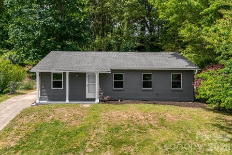 82 Lees Creek Road pending home in Mount Carmel Acres, Asheville, NC