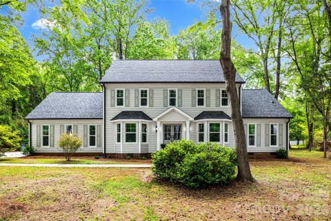 Homes in Farmwood, Mint Hill
