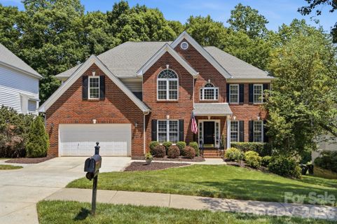 12126 Willingdon Road pending home in Northstone, Huntersville, NC