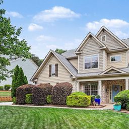 125 Lakeshore Hills Drive