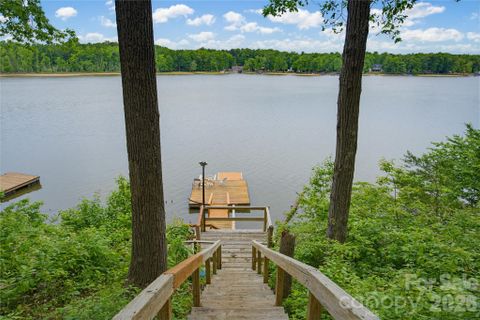 398 Lake Landing Drive sold home in Lake Landing, Salisbury, NC