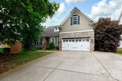 Homes in Shelly Woods, Fort Mill