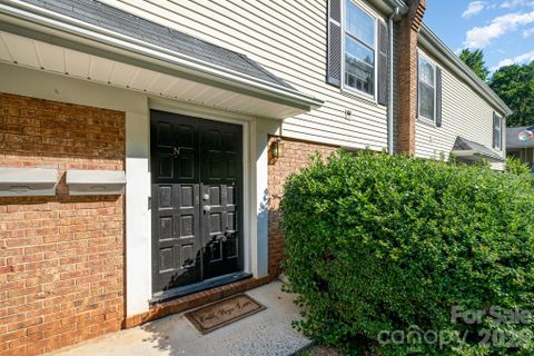 4609 Coronado Drive active home in Coventry Woods, Charlotte, NC