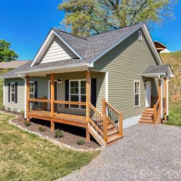 373 Barefoot Ridge