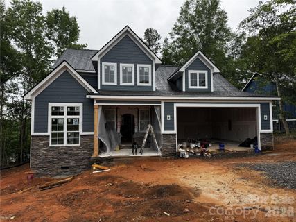 Homes in Shoal Creek Cove, Hickory