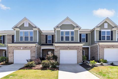 529 Hunters Dance Road active home in Catawba Village, Fort Mill, SC