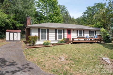 34 Wolfe Cove Road pending home in Beaverdam, Asheville, NC