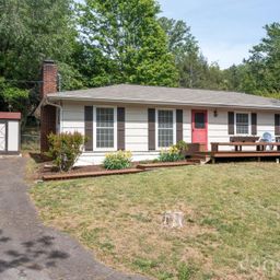 34 Wolfe Cove Road