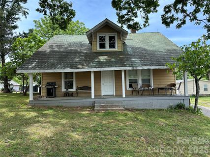 5149 Boone Trail
