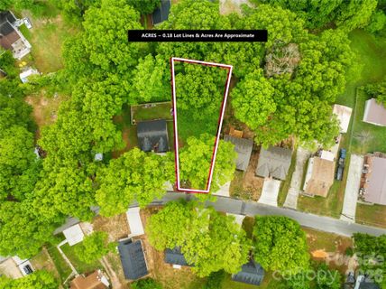 1509 Collinston Drive active home in Jenkins Heights, Gastonia, NC