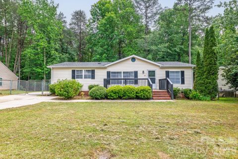 1232 Salvadore Court sold home in Cherry Park, Gastonia, NC