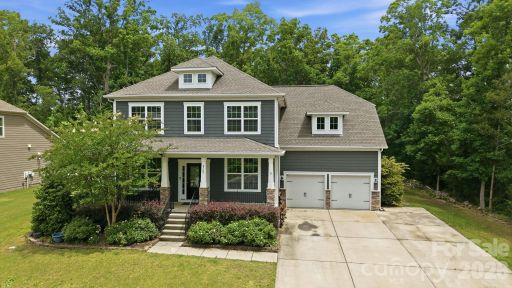 2709 Sugaree Court active home in Lawson, Waxhaw, NC