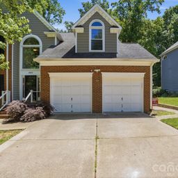 4611 Deer Cross Trail