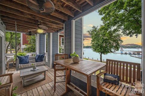 702 Southwest Drive sold home in Davidson Landing, Davidson, NC