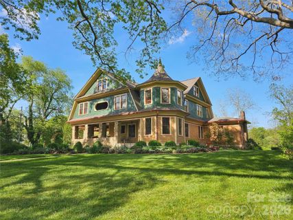 129 Woolsey Heights