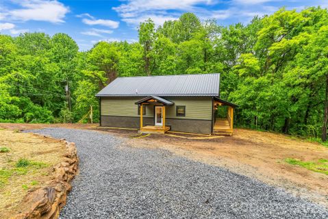 1737 Newfound Road