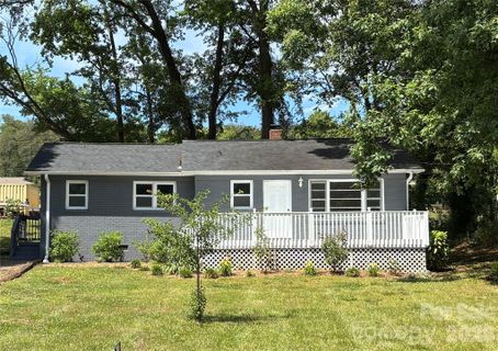 305 Forestway Drive
