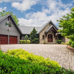 211 Boulder Ridge Drive