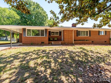 354 S Magnolia Street sold home in Edgemoor, Mooresville, NC