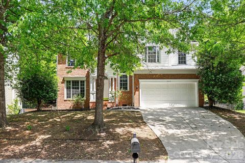 5802 Swanston Drive active home in Highland Creek, Charlotte, NC