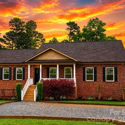 6151 Settlers Trail