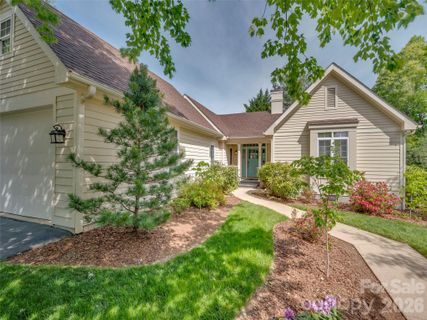 90 Dunroy Drive sold home in Dunroy On Rutledge, Hendersonville, NC