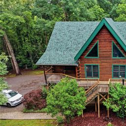 532 Mountain Oak Lane