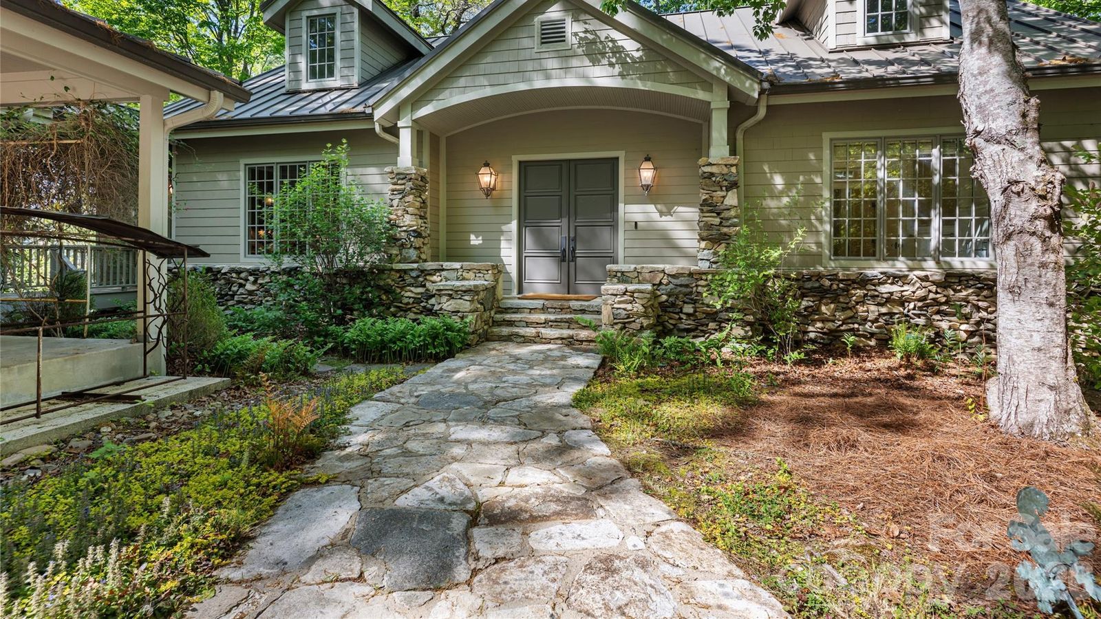 Waterfront home on Lake Toxaway