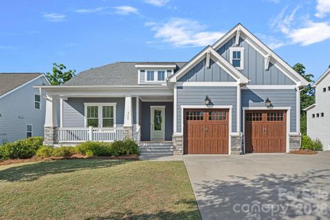 6132 Sandy Point Lane sold home in McLean Overlake, Belmont, NC