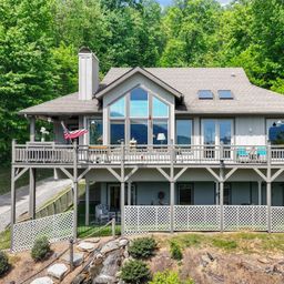 266 Hawks Crest Drive