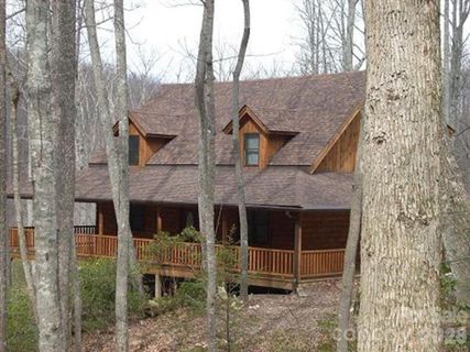 102 Carriage Drive active home in Fairview Pointe, Fairview, NC