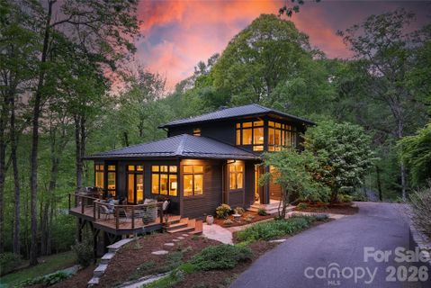15 Hunters Way pending home in Fox Trails, Asheville, NC