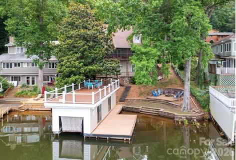 1214 E Lakeshore Drive