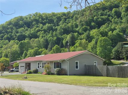 5 Gibson Drive