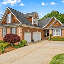 7767 St Andrews Lane