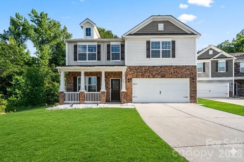 7128 Bandera Drive active home in Belmeade Crossing, Charlotte, NC