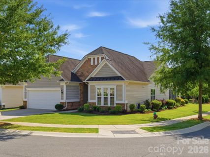 1004 Mava Court