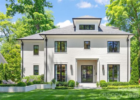 700 Cherokee Road pending home in Eastover, Charlotte, NC