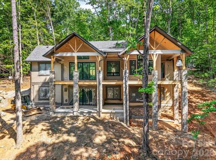 1024 Indian Cave Road pending home in Champion Hills, Hendersonville, NC