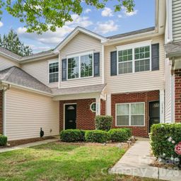 11961 Stratfield Place Circle