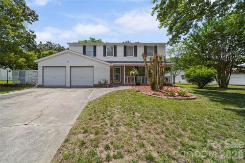 Homes in Shadow Lake, Charlotte